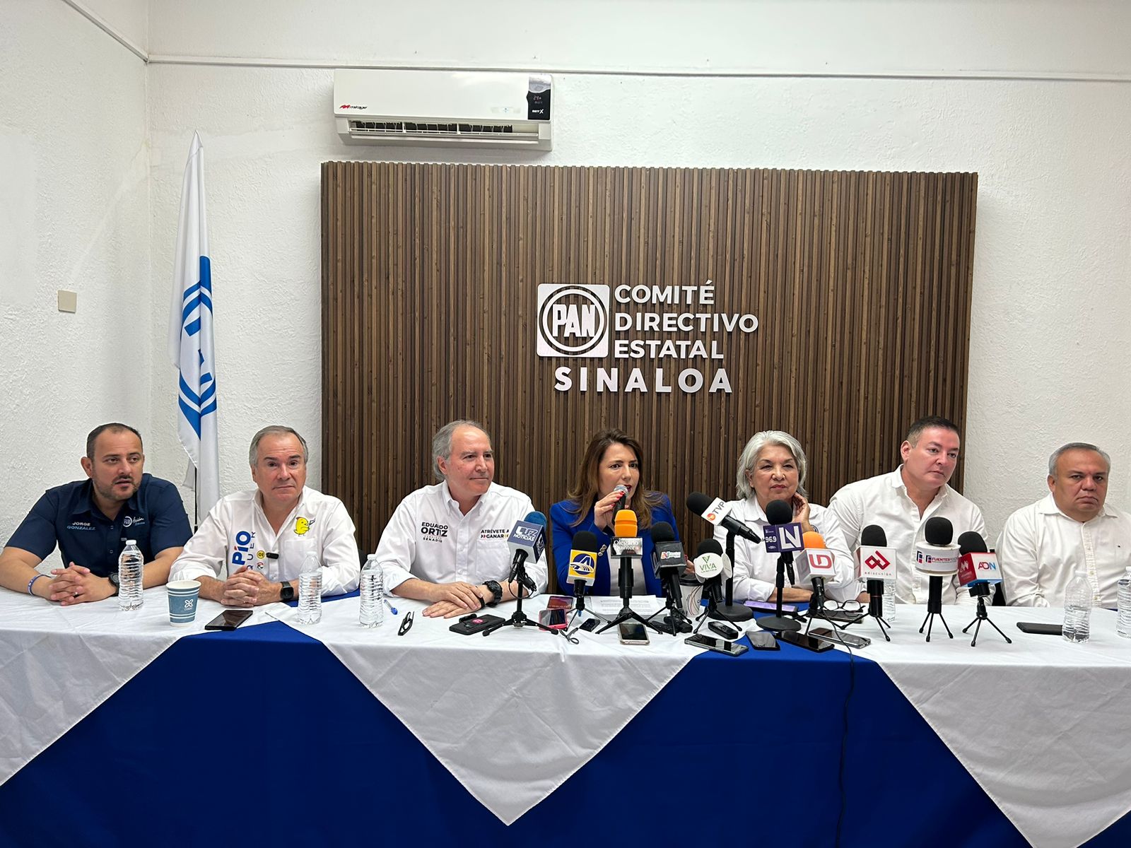 Candidatos y dirigente del PAN