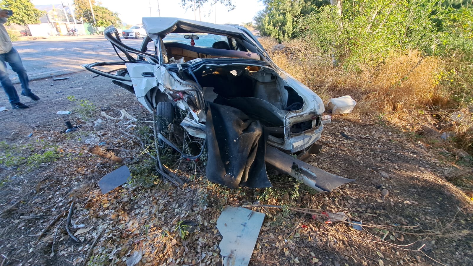 Carro chocado en pérdida total