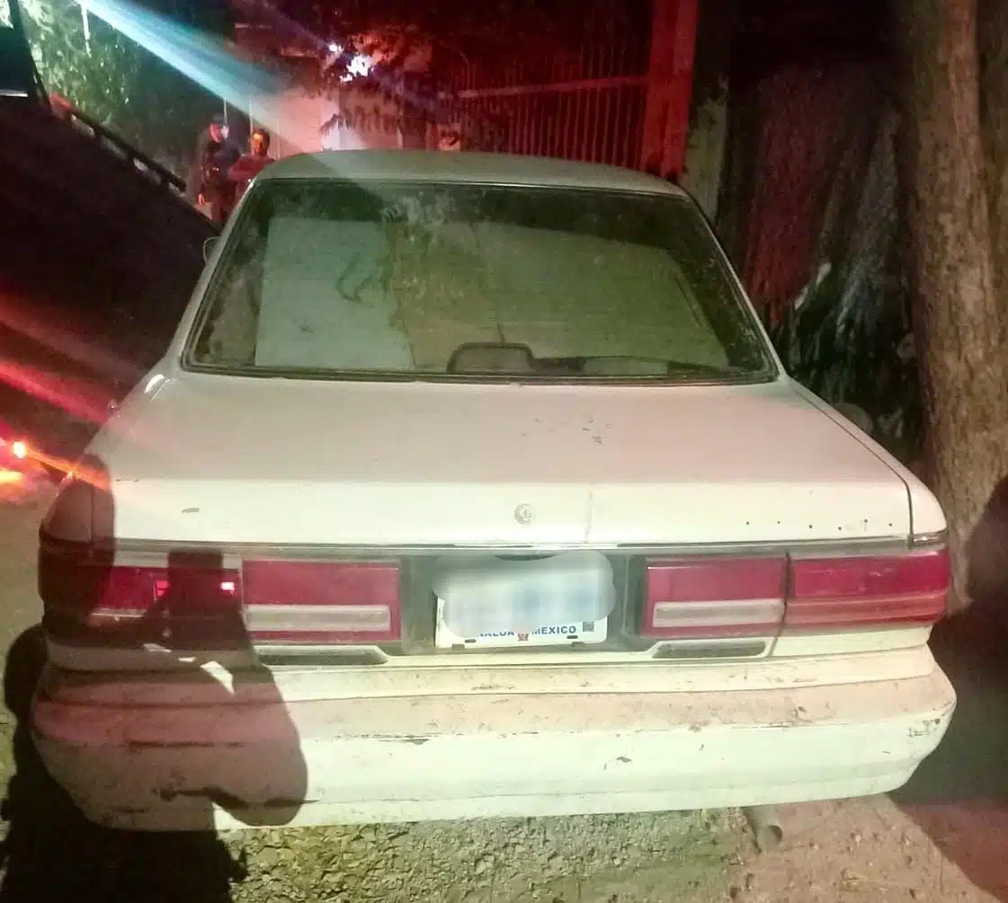 Carro con reporte de robo en Culiacán