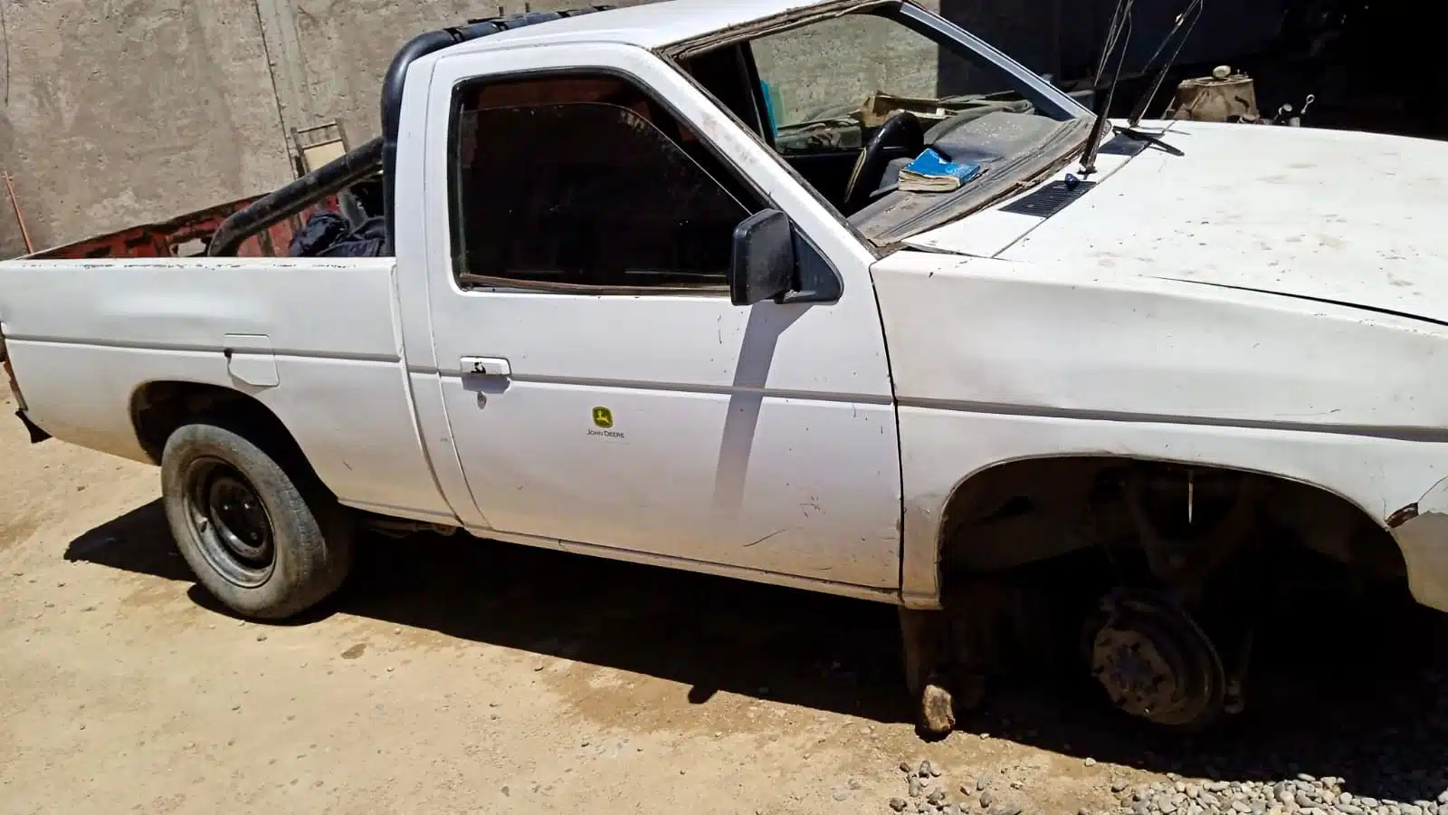 Camioneta blanca robada en Culiacán
