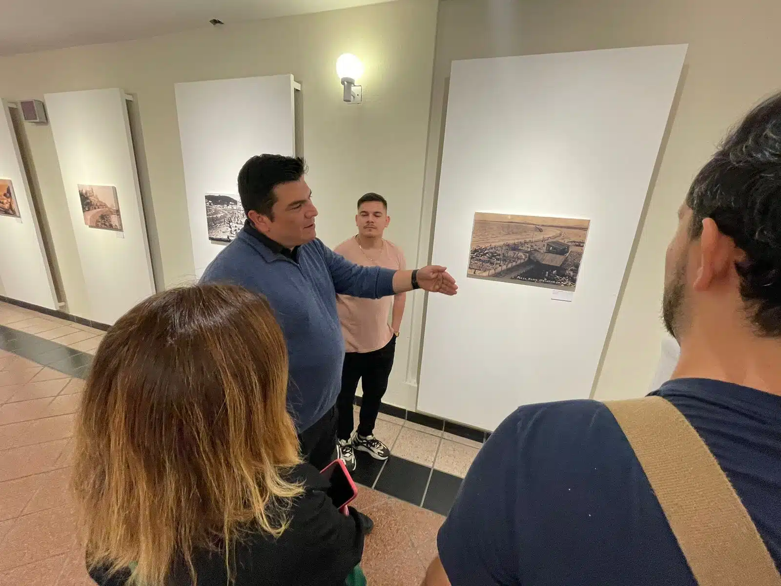 Exposición fotográfica “Imagen y memoria en una postal” de José Luis Echeagaray en la Galería Rubio