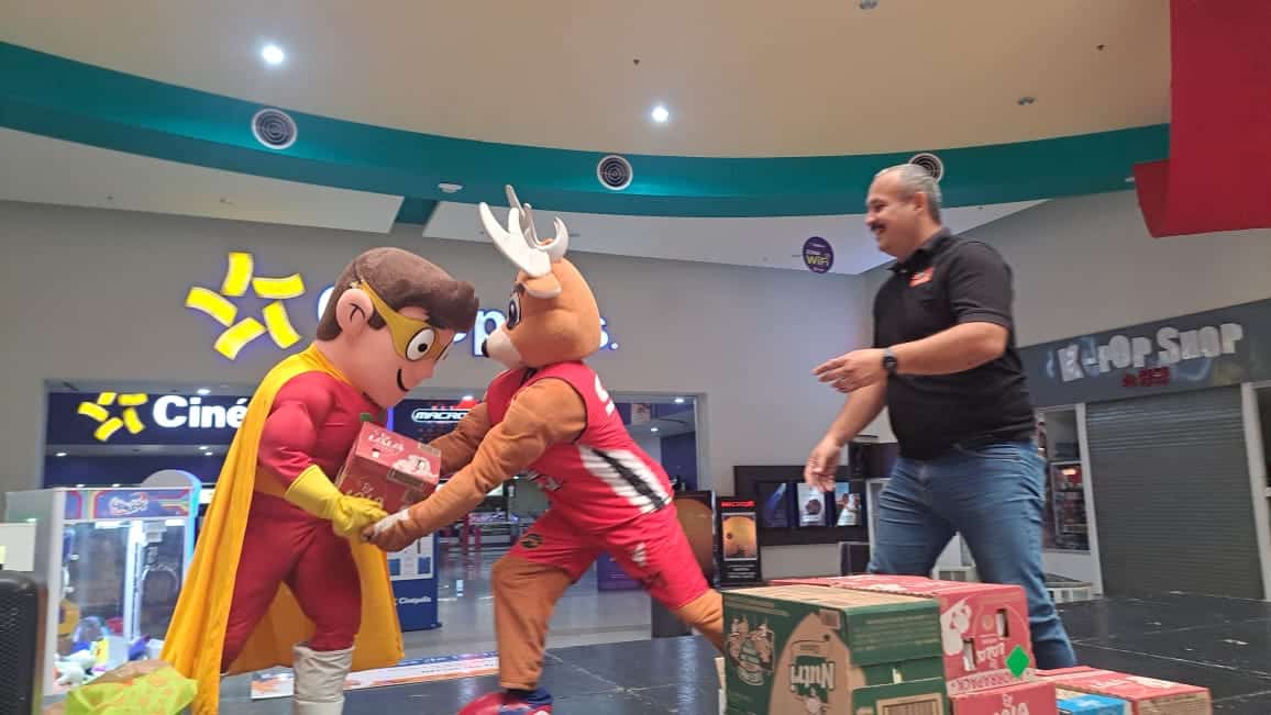 El Banco de Alimentos Mazatlán IAP, da banderazo de arranque de la campaña Dibujemos Sonrisas con Bigotes de Leche.