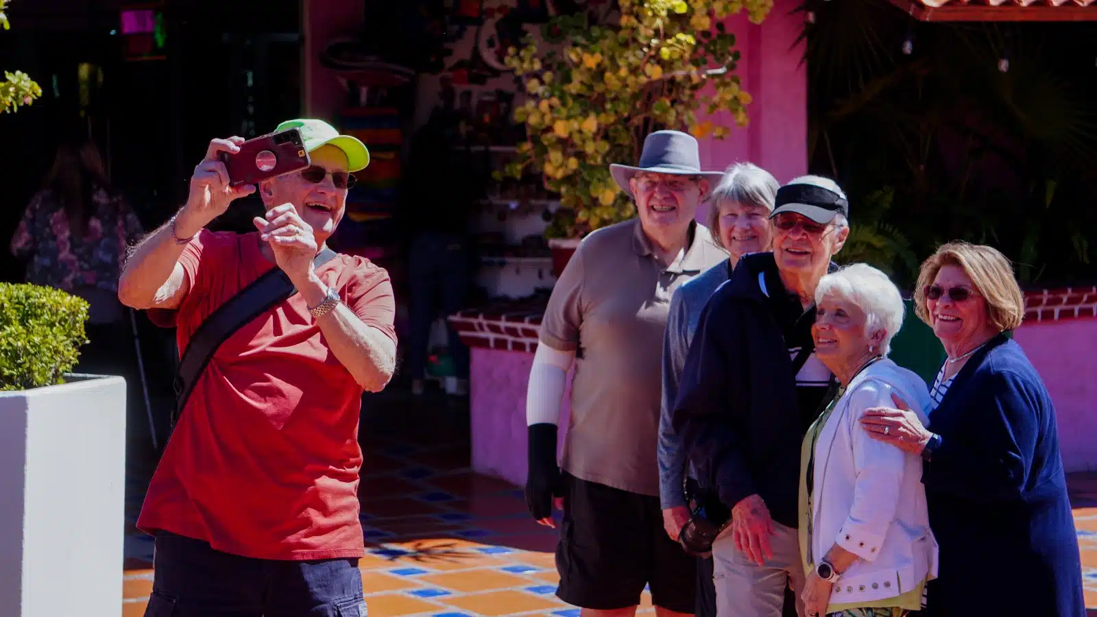 Turistas que abordaron el crucero “Koningsdam” disfrutando de Mazatlán en su parada
