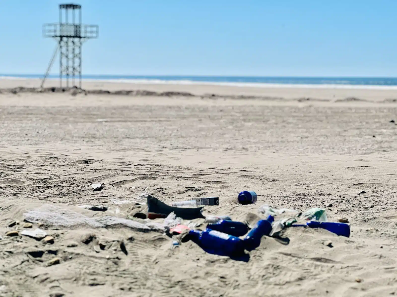 Campaña de limpieza en playa Las Glorias, Guasave./ Foto: Jonatan Espinoza