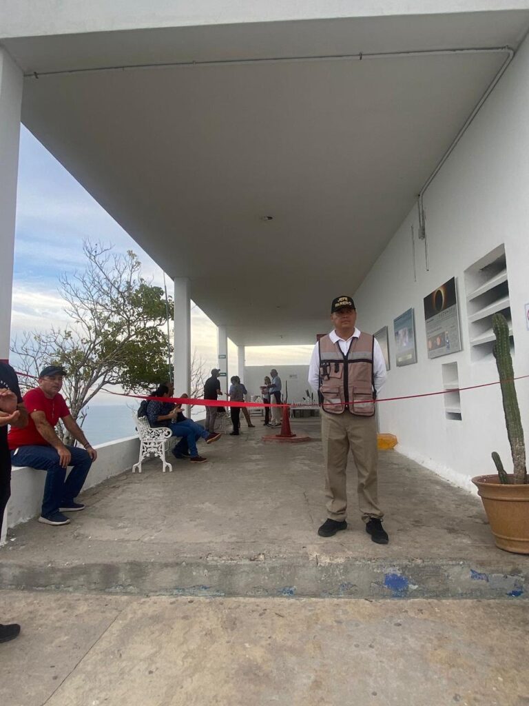Inauguración de la exposición “El Crestón bajo la umbra” en el Parque Natural Faro Mazatlán