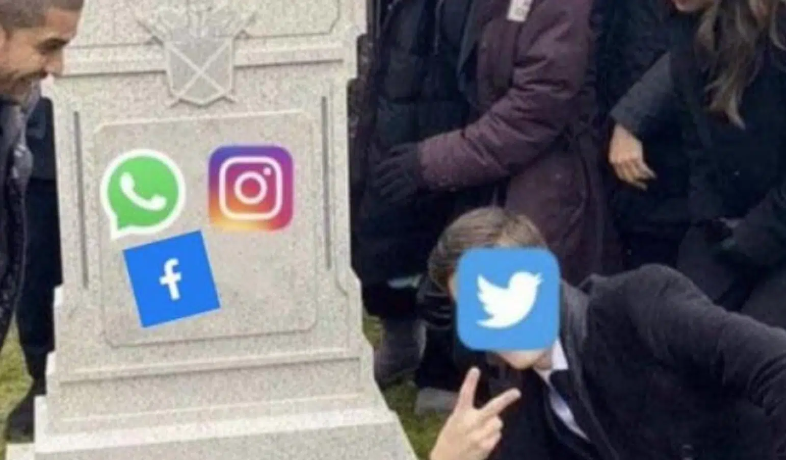 Meme por la caída de Facebook e Instagram