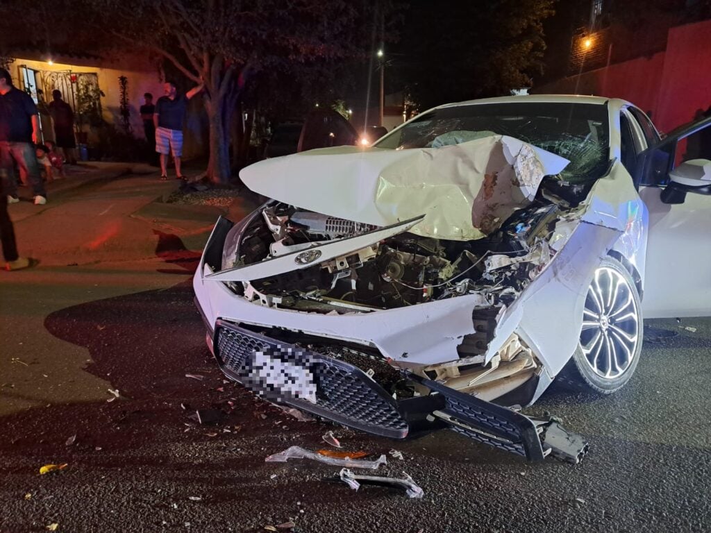 El accidente ocurrió en calles del fraccionamiento Nueva Galicia, en el sector sur de Culiacán.