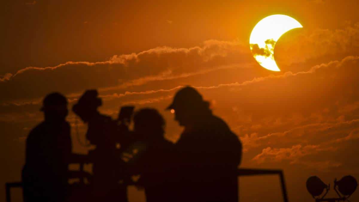 Eclipse solar