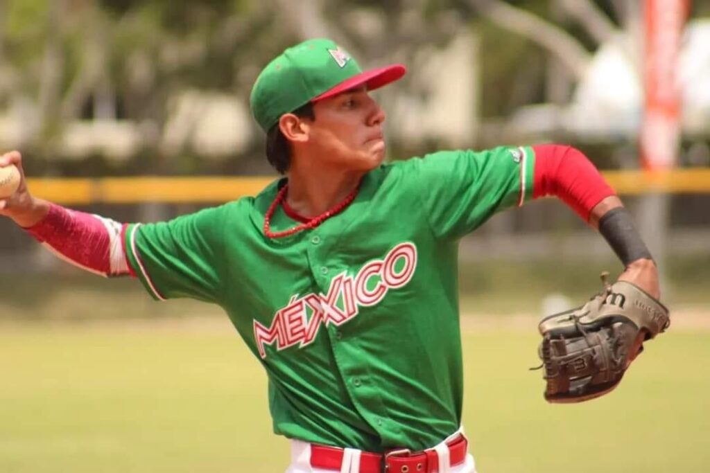 Jugador mexicano de la Selección Beisbol U15