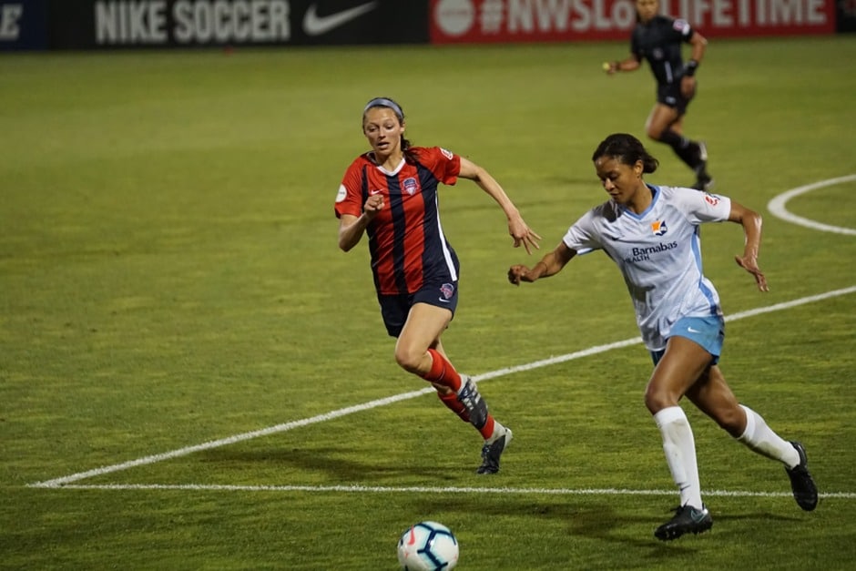 Partido de futbol femenino