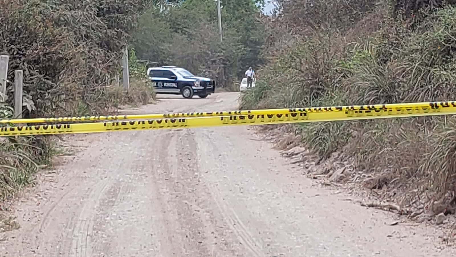 Cinta amarilla delimitando zona