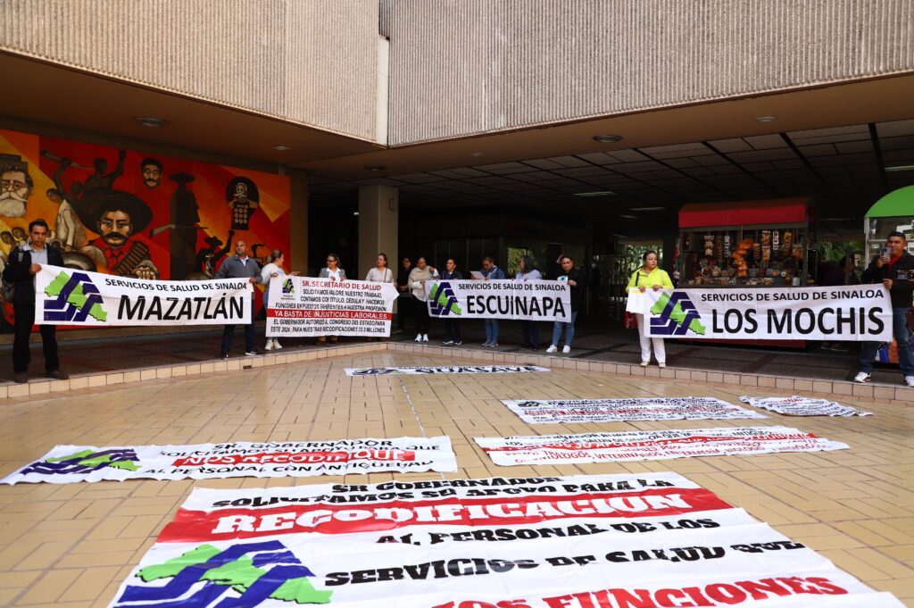 Manifestación de trabajadores de la Salud en Palacio de Gobierno