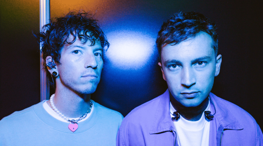 Twenty One Pilots.
