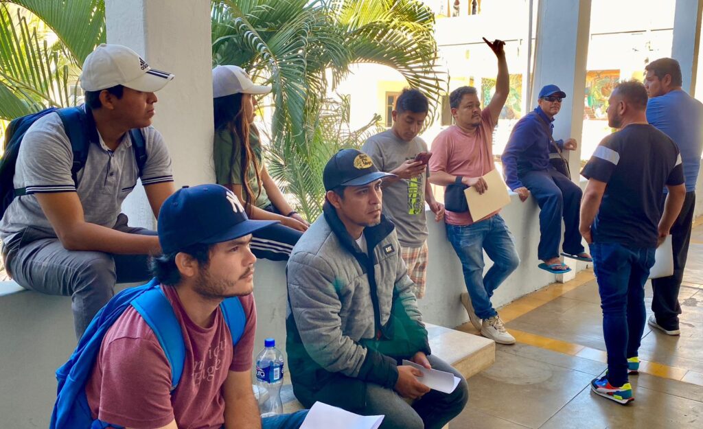 Bandas y grupos norteños van por permisos para tocar en zona dorada de Mazatlán