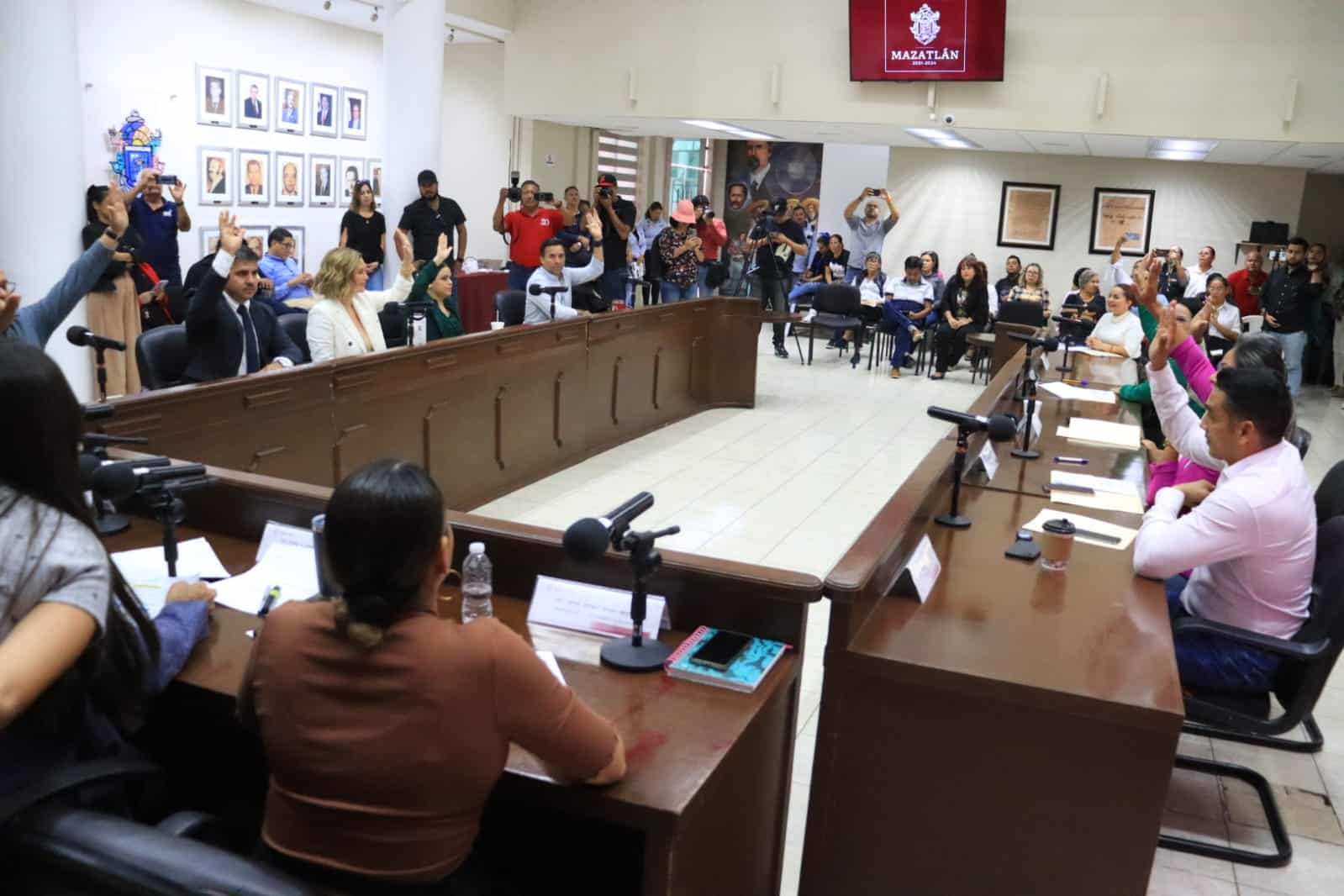Sesión de cabildo por toma de protesta.