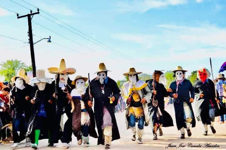 Tradiciones indígenas-católicas en Semana Santa