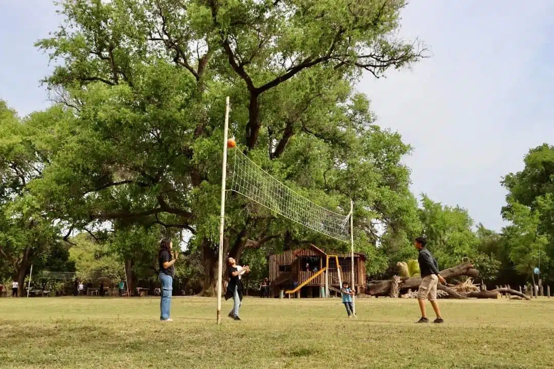 Familias disfrutando de la Semana Santa en el municipio de Sinaloa