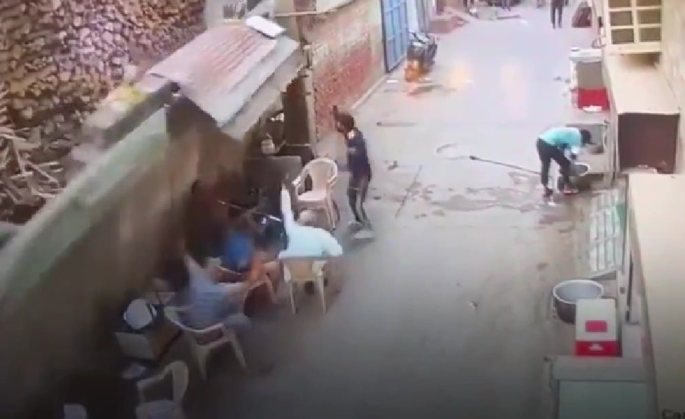 Abuelitos mueren al caerles barda encima mientras descansaban