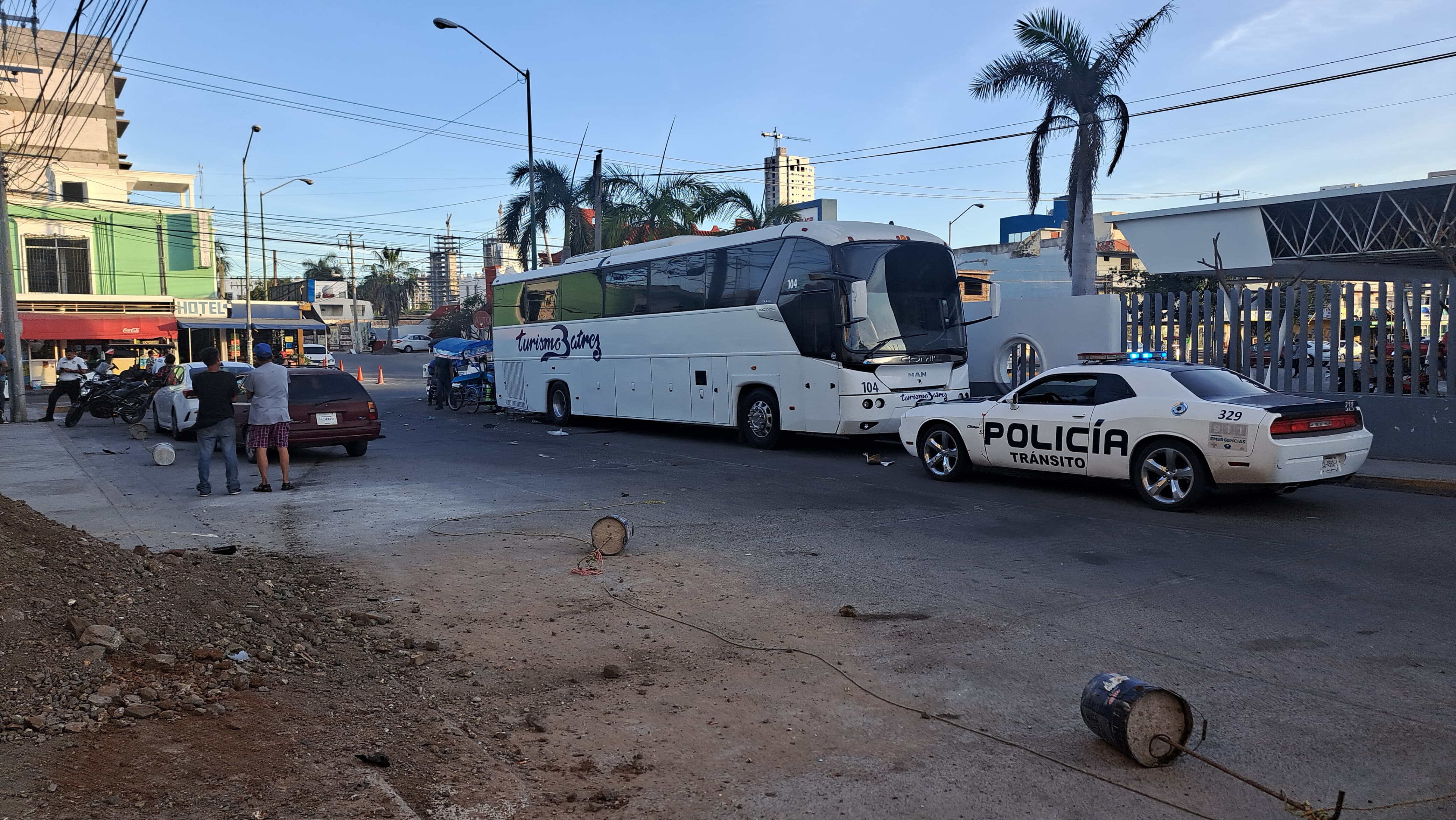 Aparatoso accidente en la Central Camionera de Mazatlán