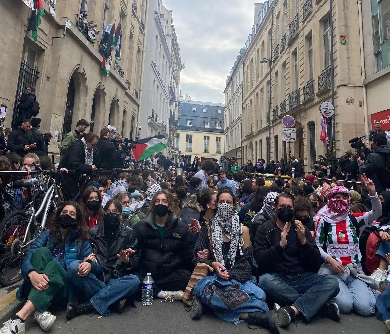 Ahora en Francia; estudiantes condenan acciones de Israel en Franja de Gaza