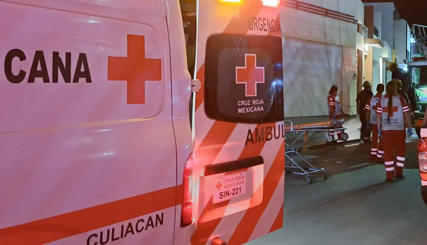 Ambulancia de la Cruz Roja mexicana