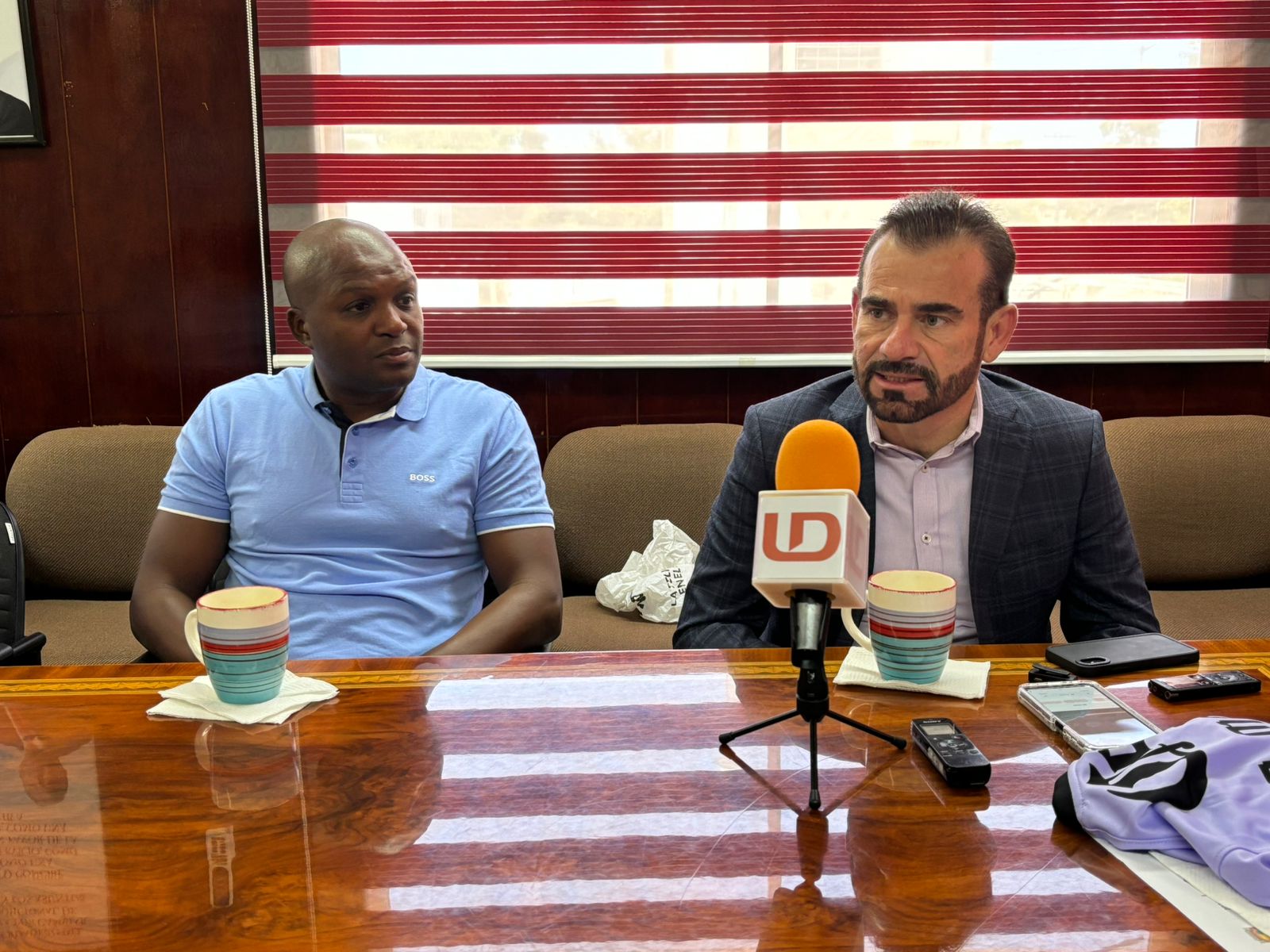 Aquivaldo Mosquera junto al empresario Felipe Lameiro