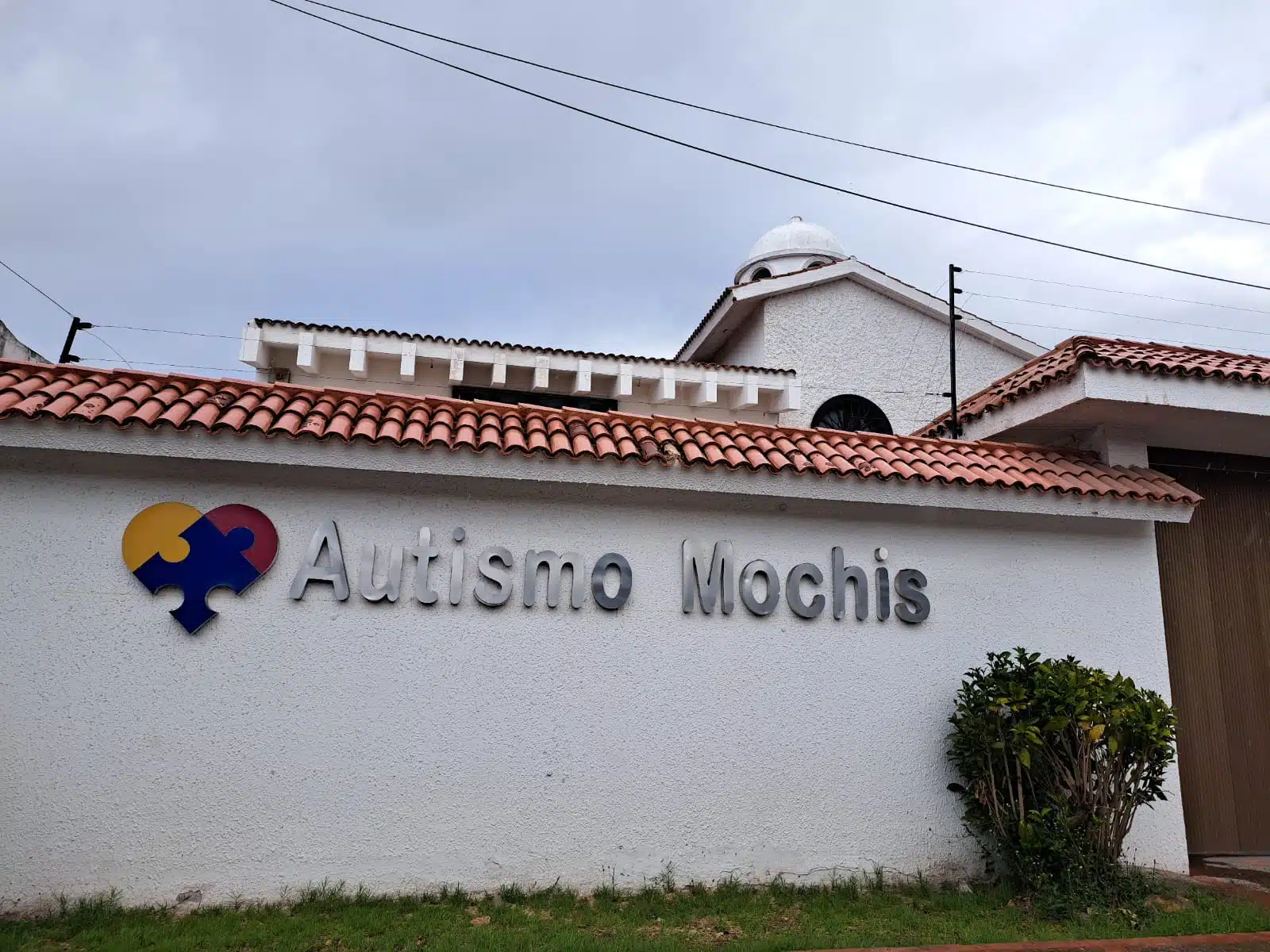 Casa que alberga la institución Autismo Mochis
