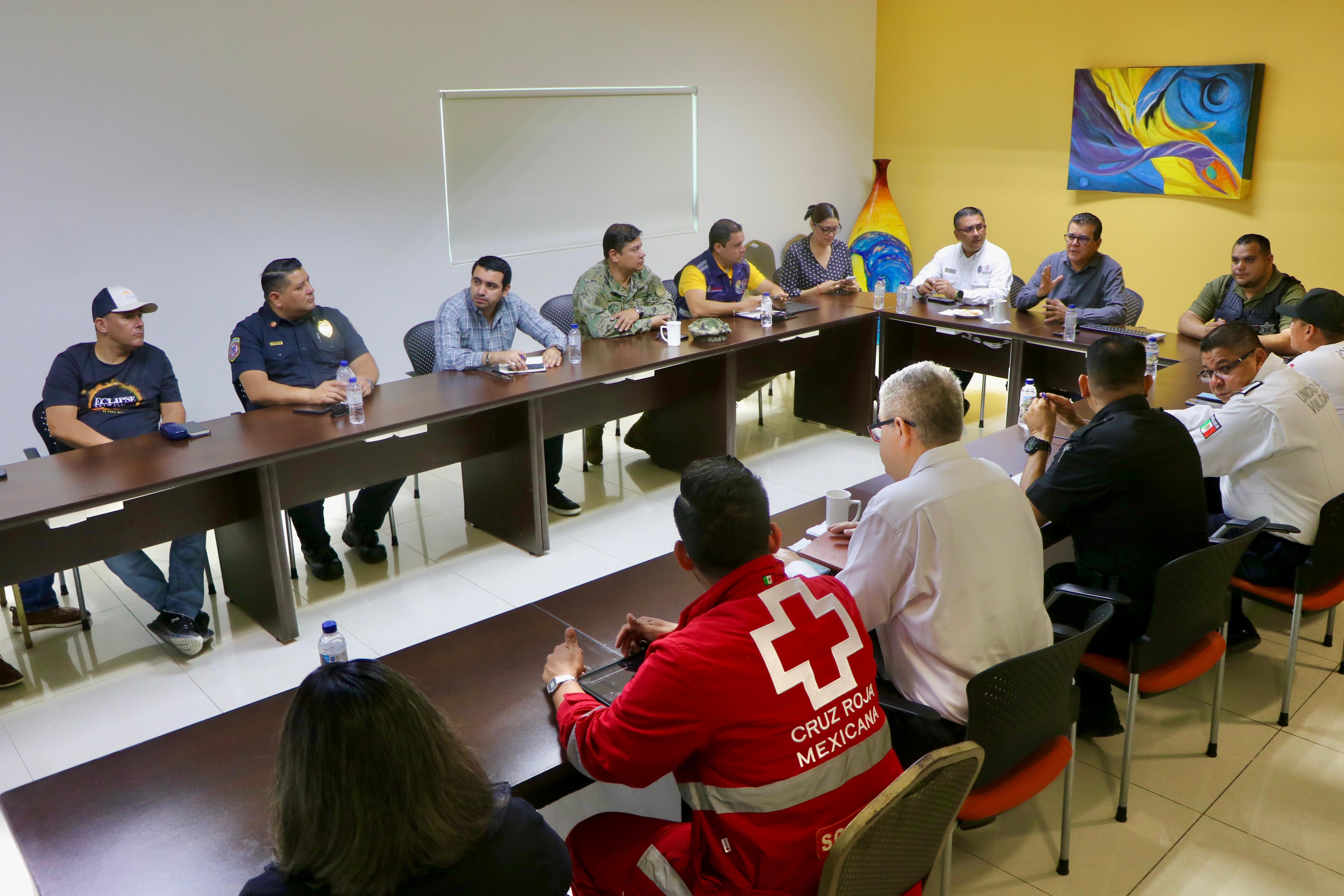 Autoridades de Mazatlán se reúnen por operativo de seguridad por el eclipse total de sol