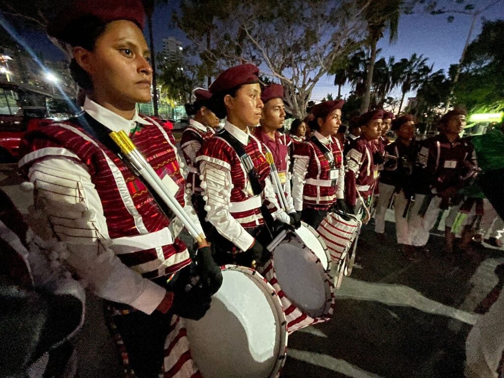 Escolta y banda de guerra en Mazatlán