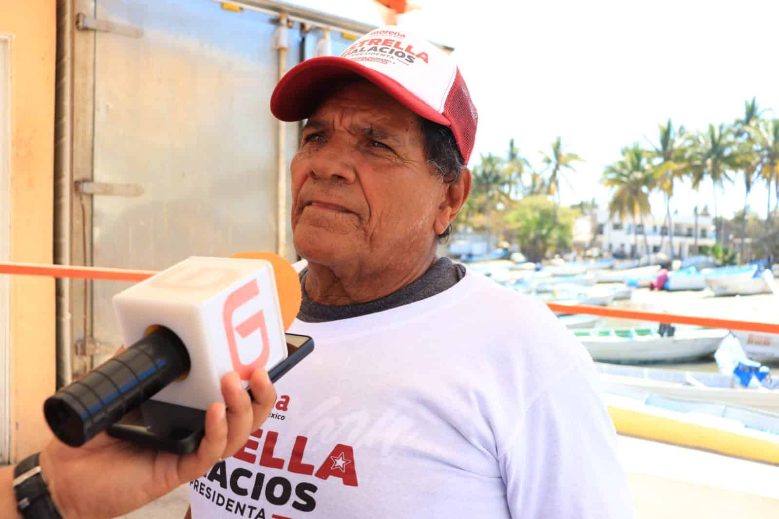 Bernardo Osuna Zataráin, vicepresidente de la Unión de Pescadores de la Isla de la Piedra, en entrevista con Línea Directa en Mazatlán