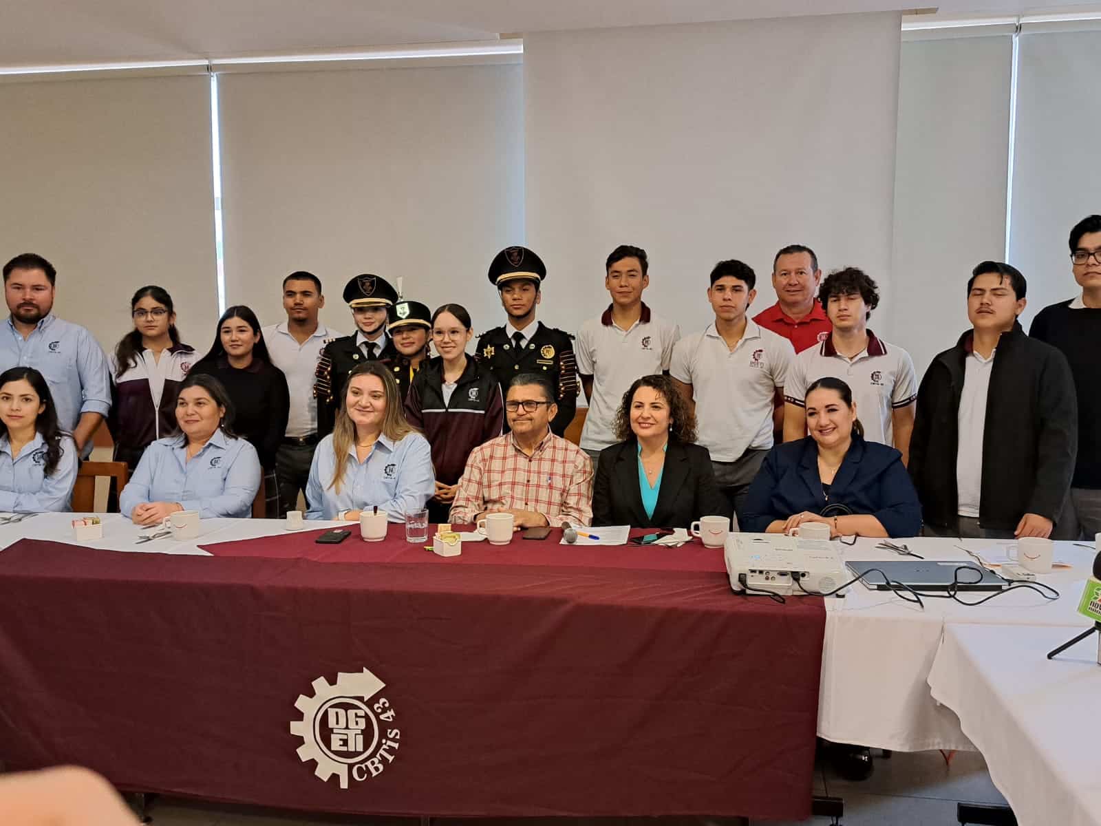 Cbetis destaca logro de sus alumnos.
