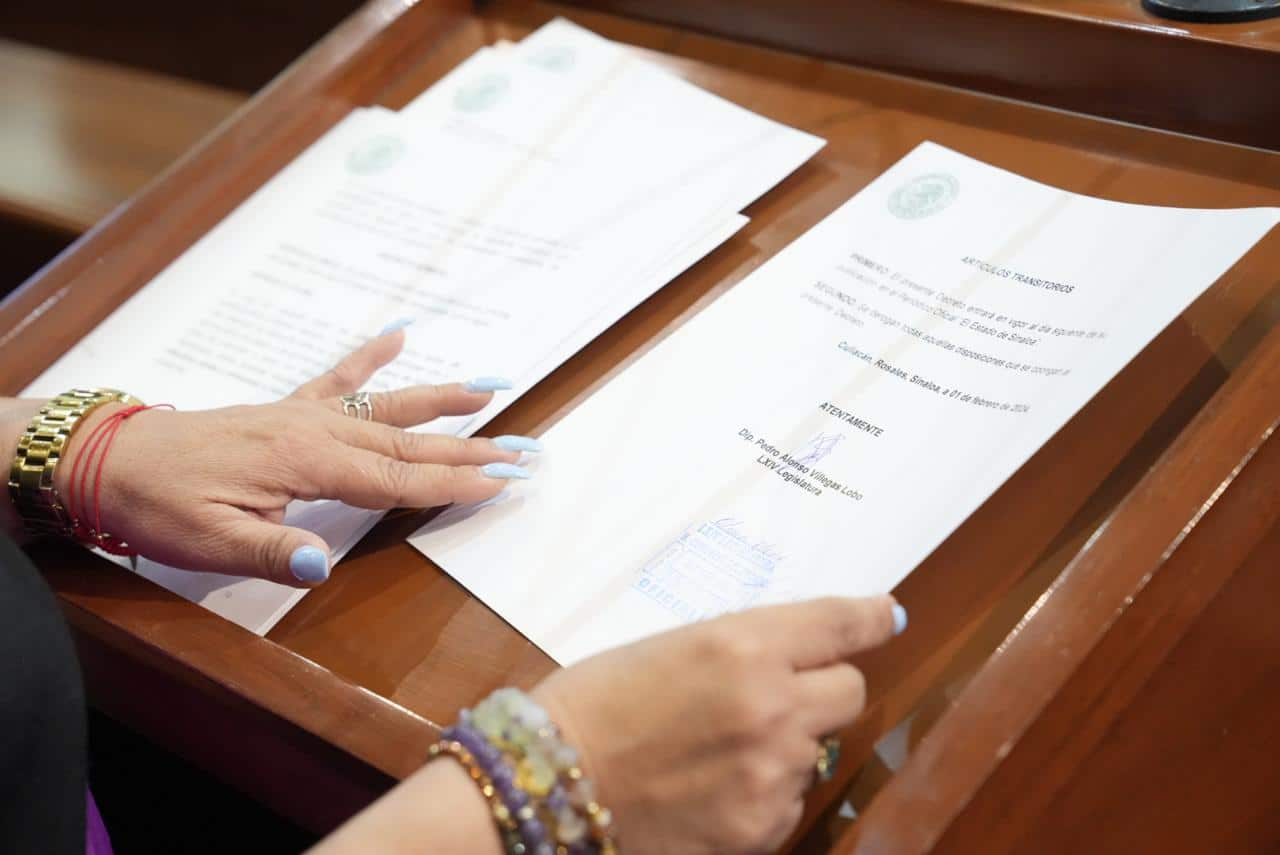 Sesión extraordinaria en Congreso del Estado.