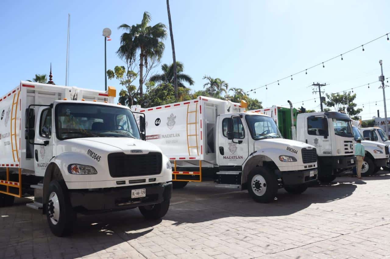 Nuevos camiones recolectores de basura en Mazatlán