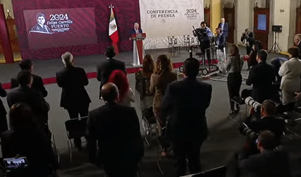 Gobernadores en conferencia de AMLO