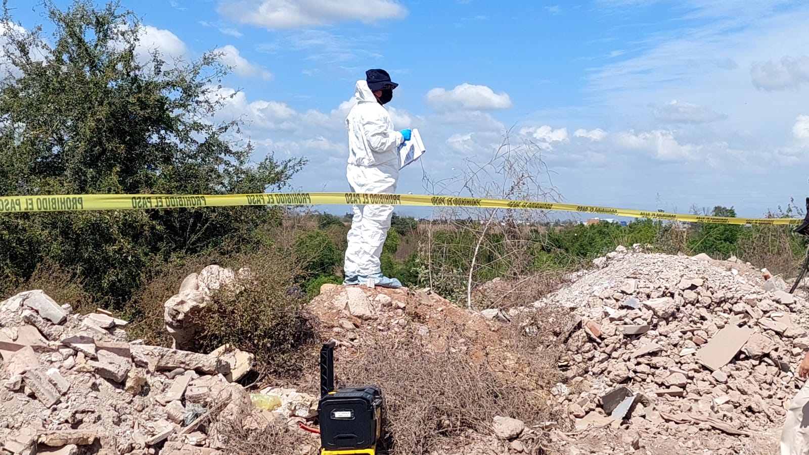 Cinta amarilla delimitando la zona del hallazgo
