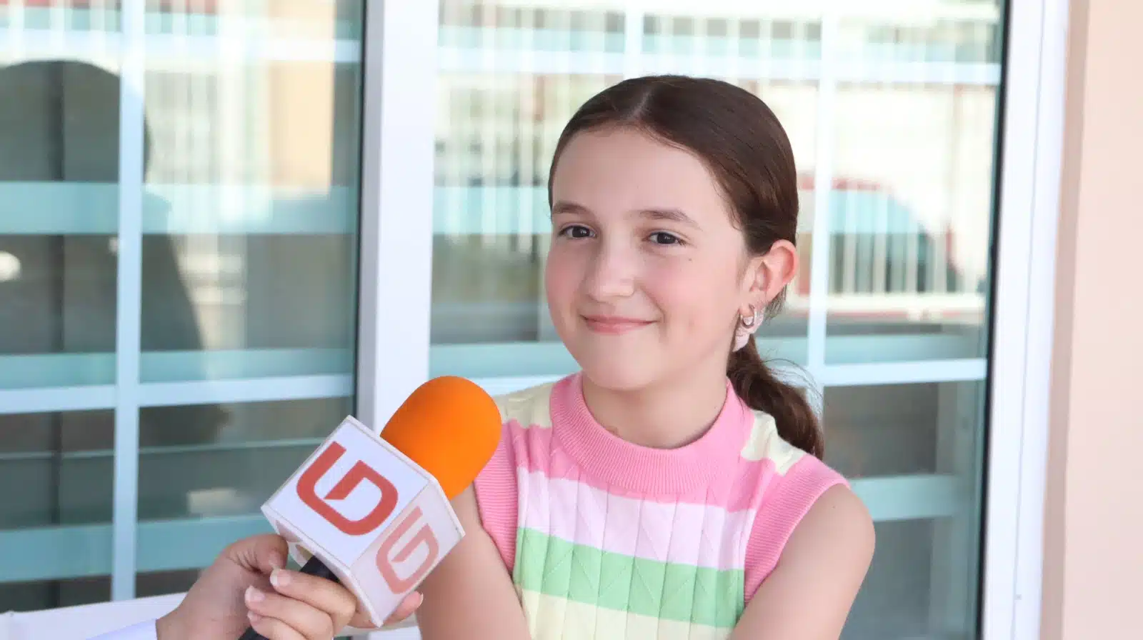 Dayna Soitout Madueño, una niña de 11 años, bailarina, cantautora, editora de videos y youtuber.