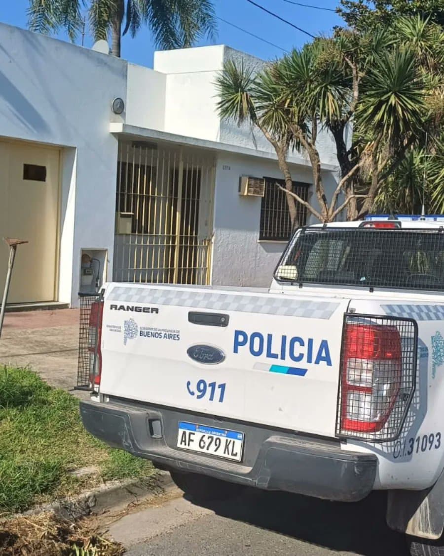 Denuncian a mujer que llevó a su perro al carnicero; se lo quería comer por viejito