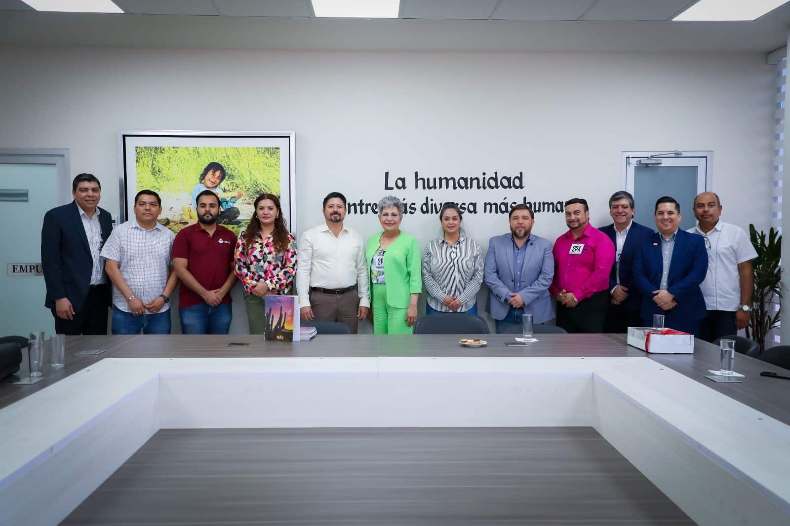 Diputados de Morena sostienen reunión la auditora Superior de Sonora