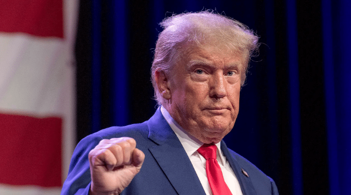 Donald Trump paga fianza de 175 mdd en caso por fraude civil