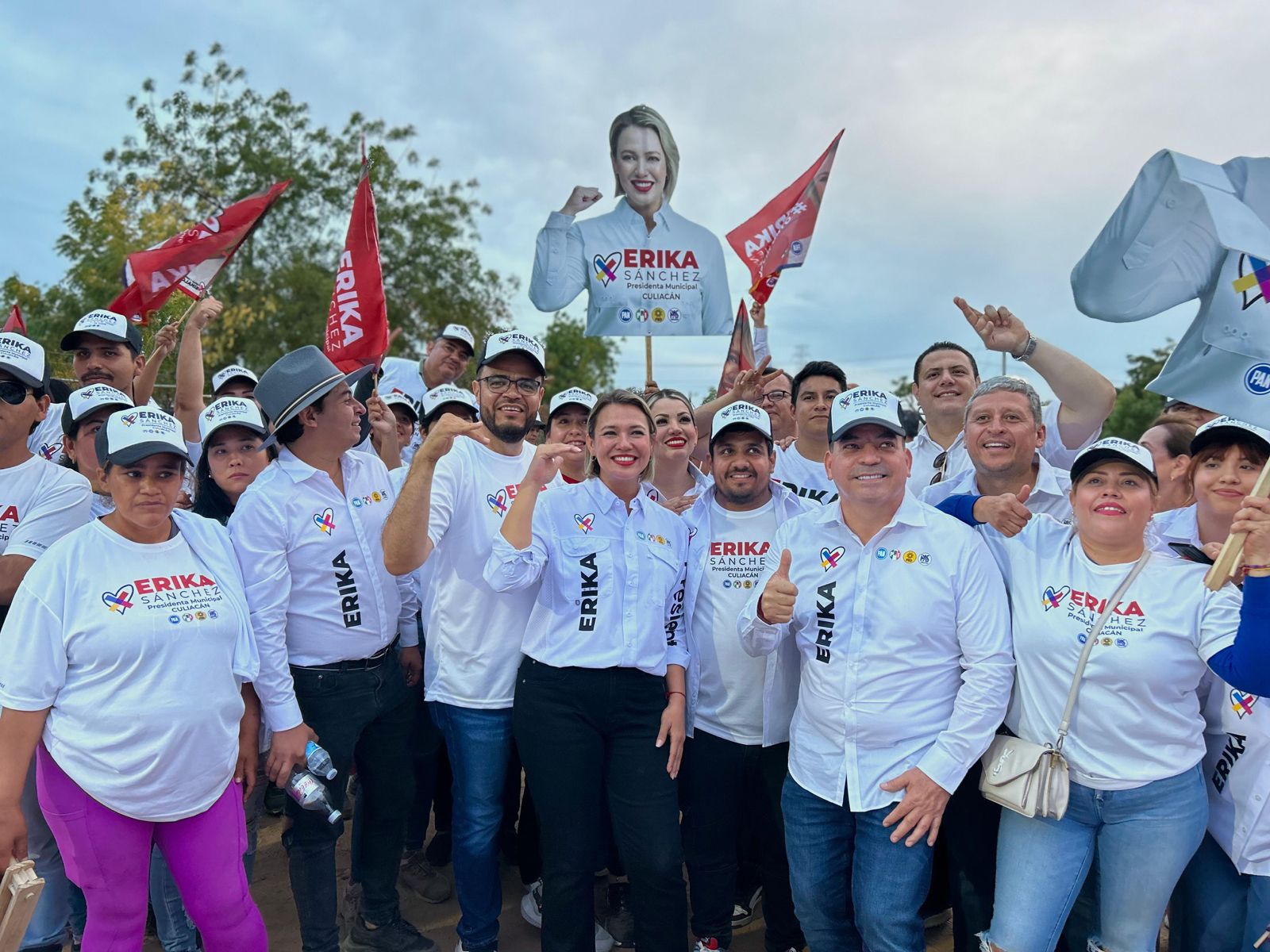 Érika Sánchez en su segundo día de campaña en Costa Rica, Culiacán
