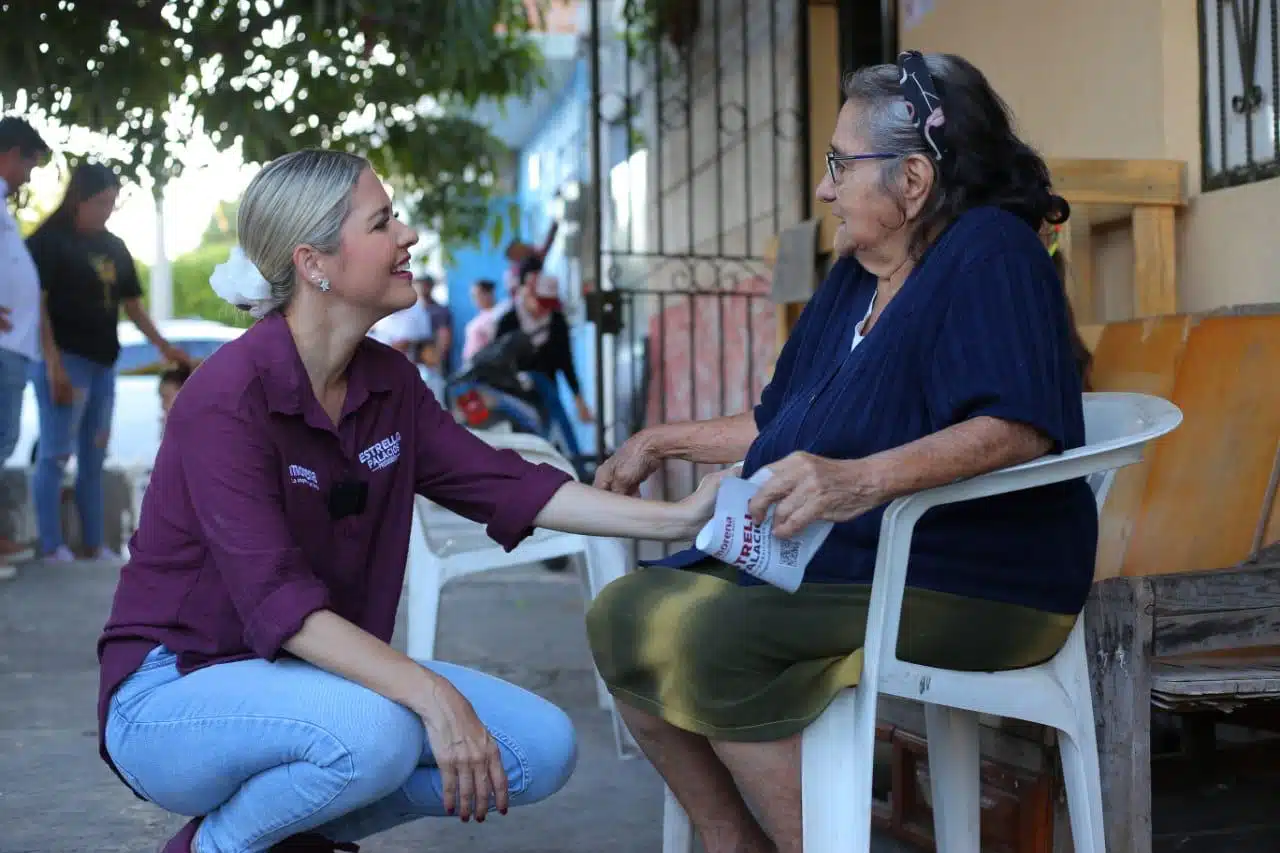 Estrella Palacios Domínguez, candidata a la alcaldía de Mazatlán por Morena y Partido Verde, durante su campaña