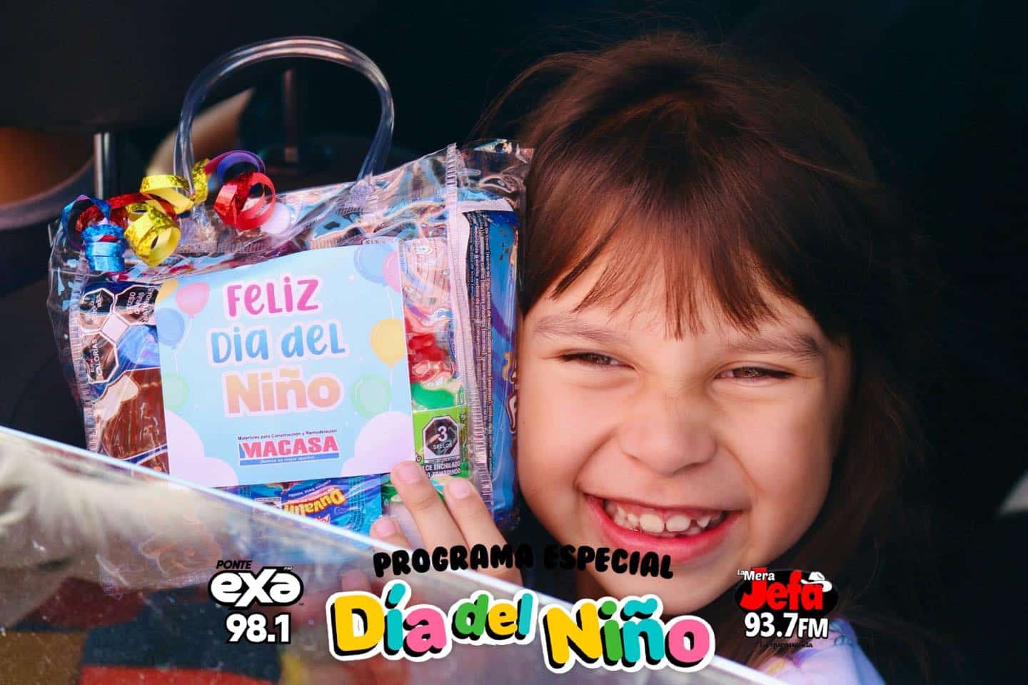 Cientos de niños acudieron a las instalaciones de RSN Guasave a recibir dulces y otras sorpresas.