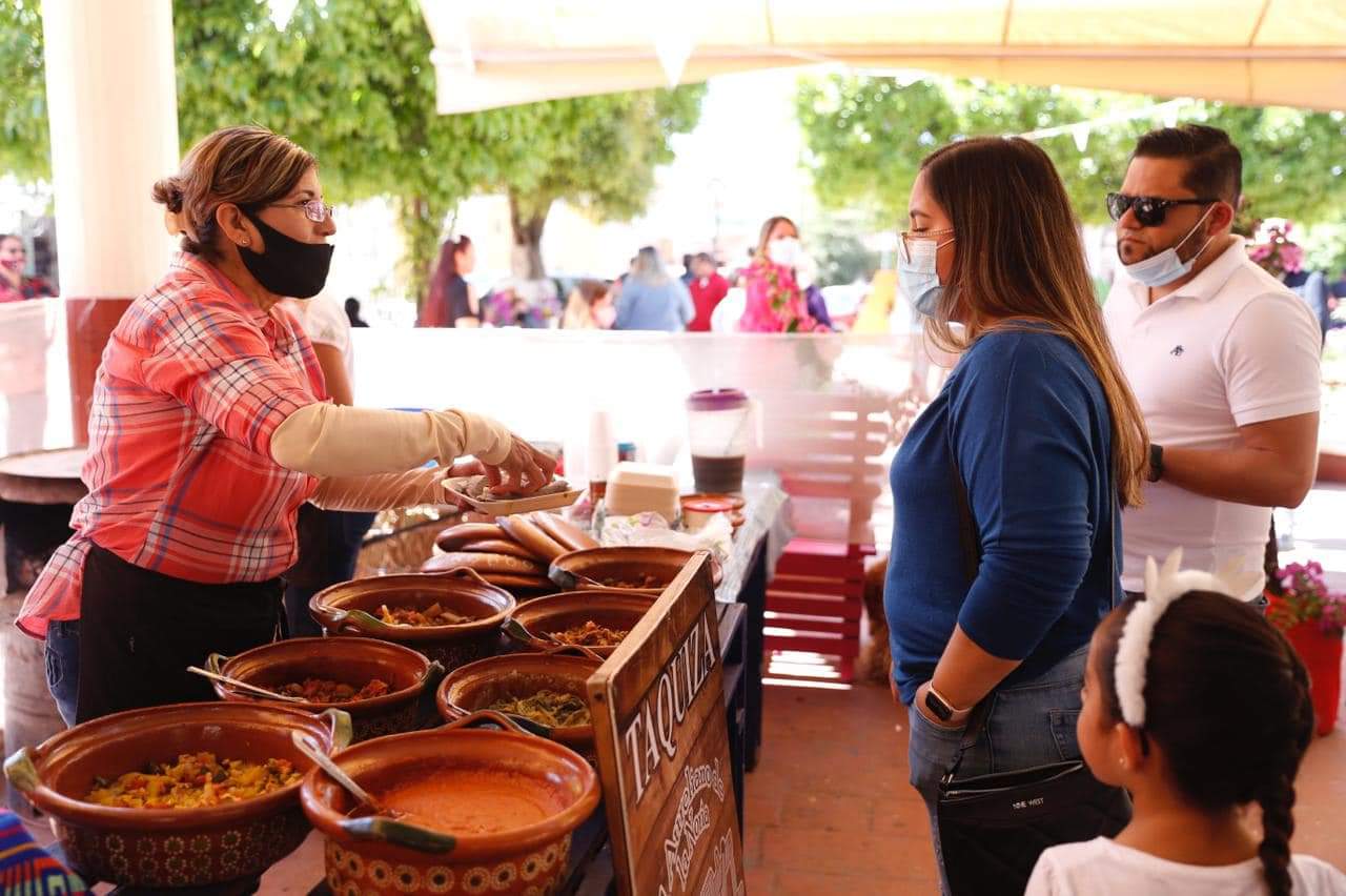 Festival “Bésame Mucho”
