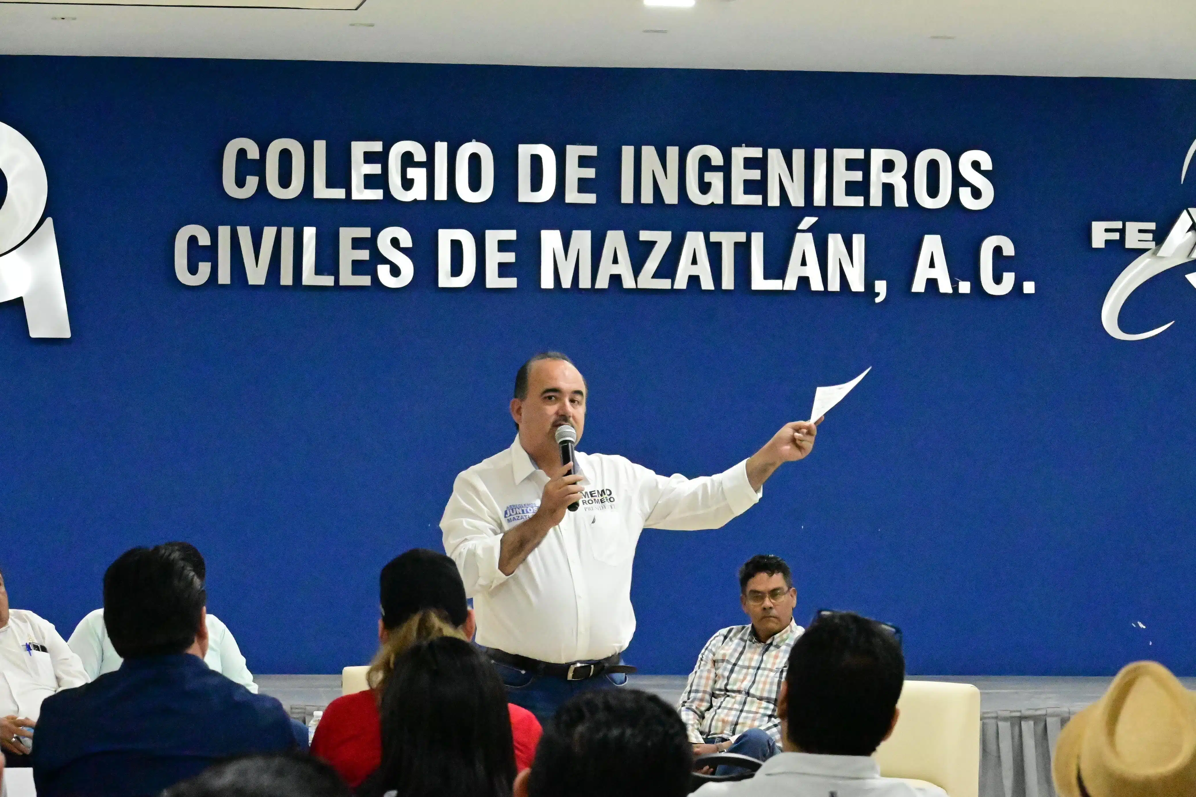 Guillermo Romero Rodríguez, candidato a la alcaldía de Mazatlán por la coalición Fuerza y Corazón por Sinaloa.