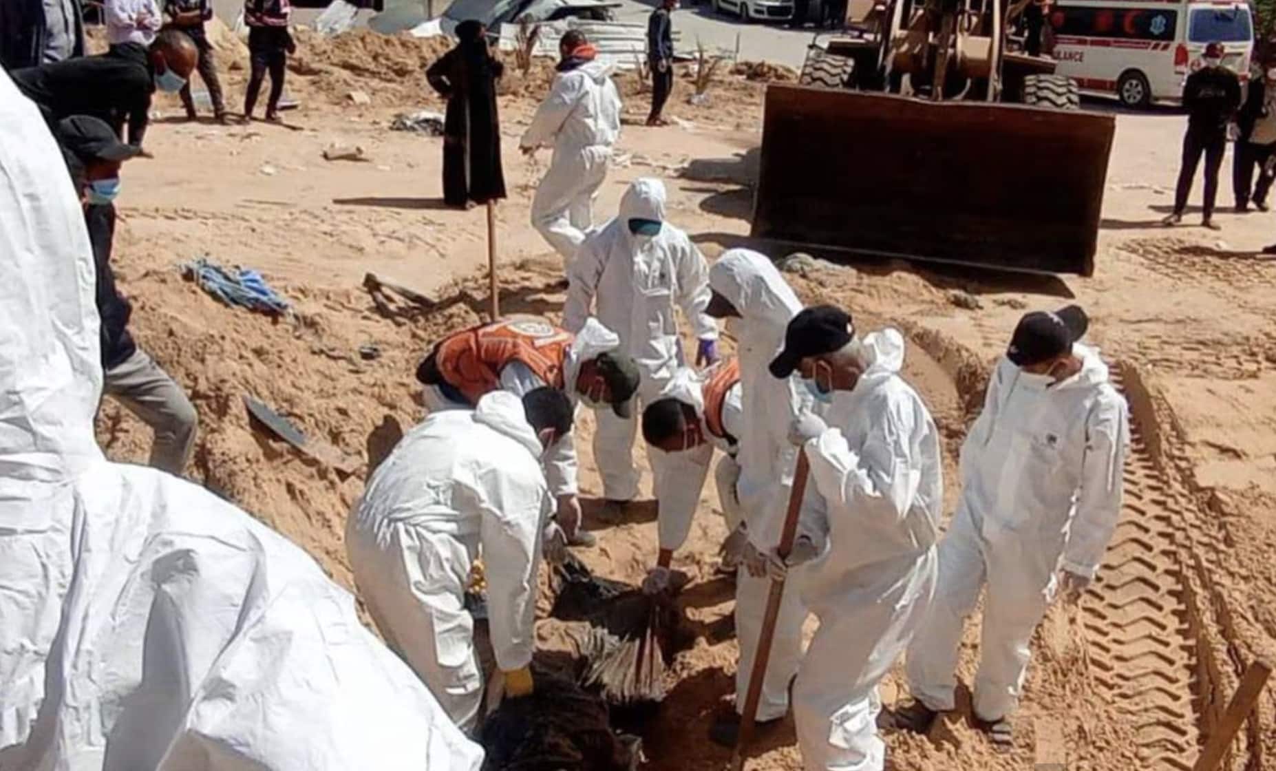 Hallan otra fosa clandestina en Gaza; ahora 60 cuerpos