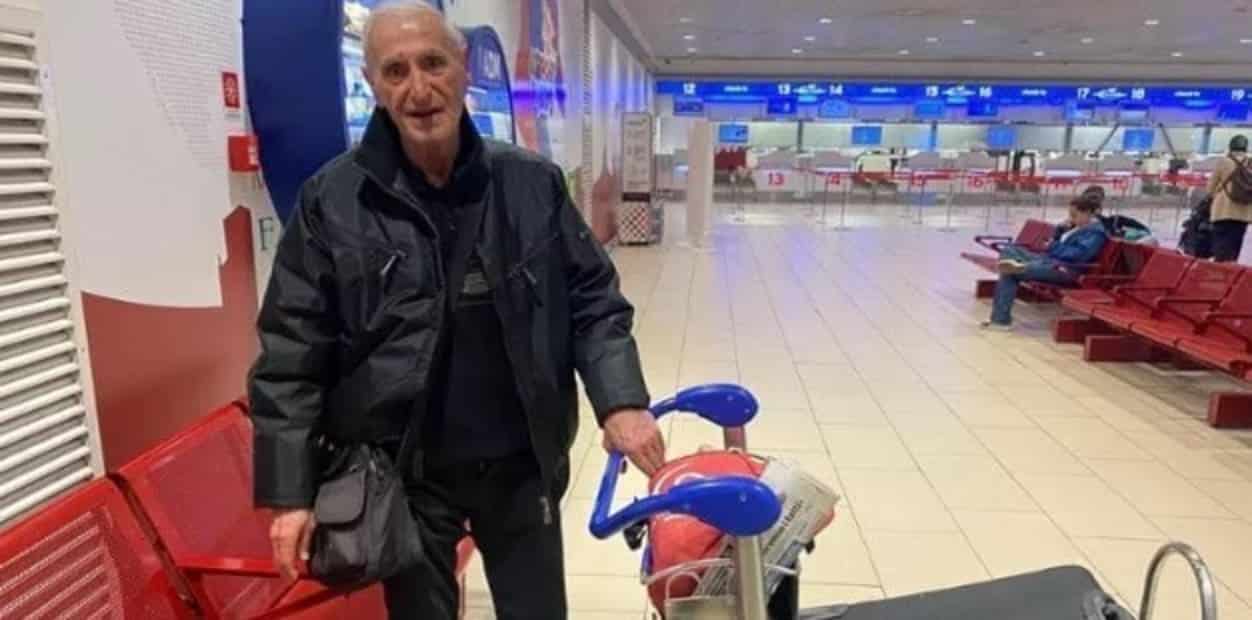 Obsequian casa a hombre de 83 años que vivía en aeropuerto de Italia