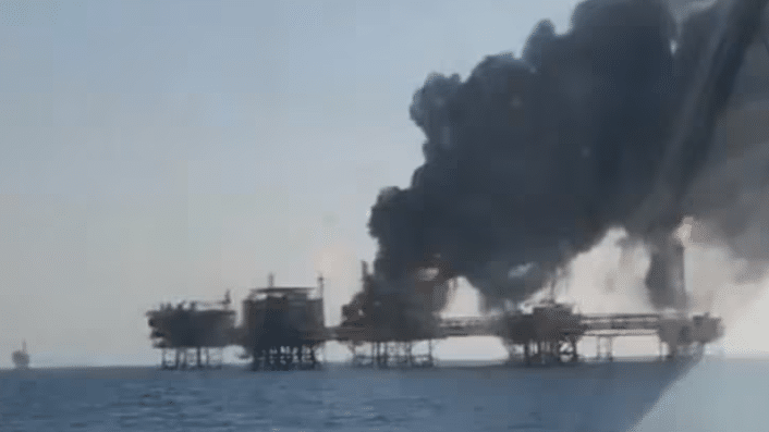 1 muerto y 13 heridos por incendio en plataforma Akal-B de la Sonda de Campeche