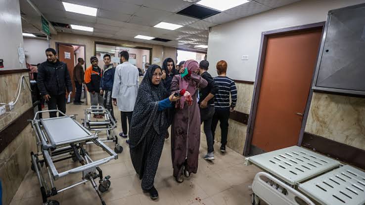 Israel ataca hospital Al Aqsa de Gaza; en su interior estaba un grupo de la OMS...