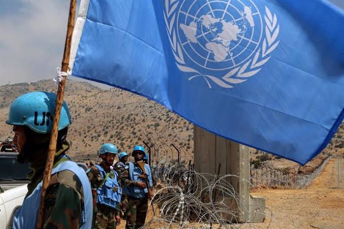 Israel culpa a Hezbolá tras ataque de cascos azules en el Líbano