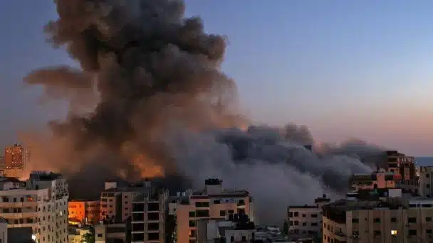 Israel realiza ataques aéreos en zona de Rafah; reportan varios heridos